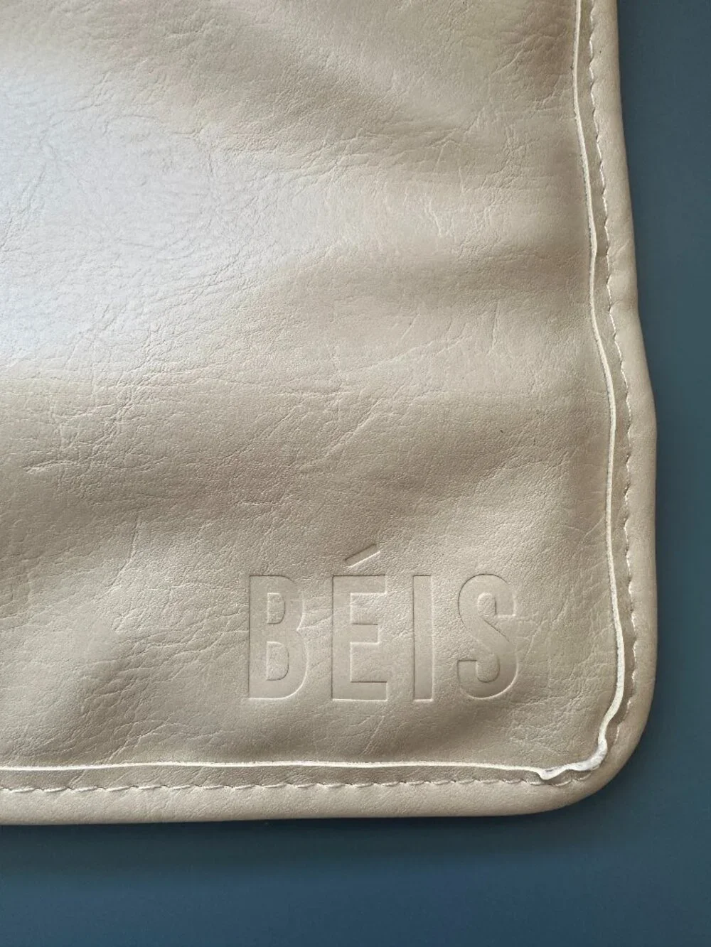 BEIS excellent used